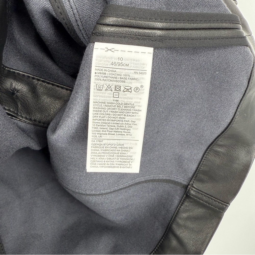 Banana Republic Vegan Leather Black Button-Up Mini Skirt Paperbag Waist Size 10 - Picture 6 of 7